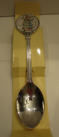 NEW IN BOX PETER RABBIT SILVER-PLATED COLLECTOR'S SPOON