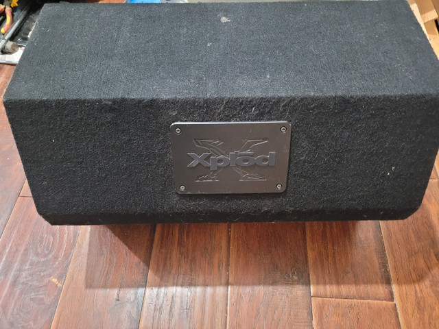 Sony Xplod 1100w Subwoofer with box in Speakers in Muskoka - Image 2