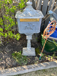 Vintage Stand Alone Mail Box
