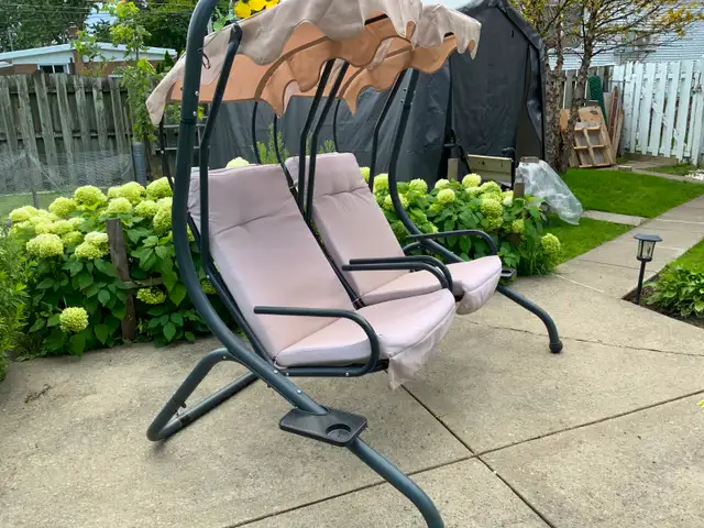 Balançoire de jardin siège séparé in Patio & Garden Furniture in Laval / North Shore - Image 4