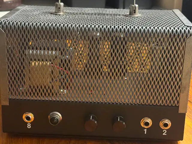1957 FENDER 5f2a PRINCETON TWEED TUBE HEAD CLONE in Amps & Pedals in Ottawa - Image 2