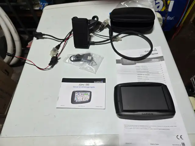 MOTO GPS SANS-FIL GARMIN in Other in Laval / North Shore - Image 8