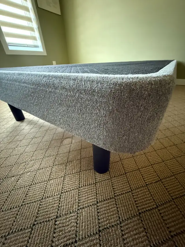 Deux matelas avec bases in Beds & Mattresses in Trois-Rivières - Image 3