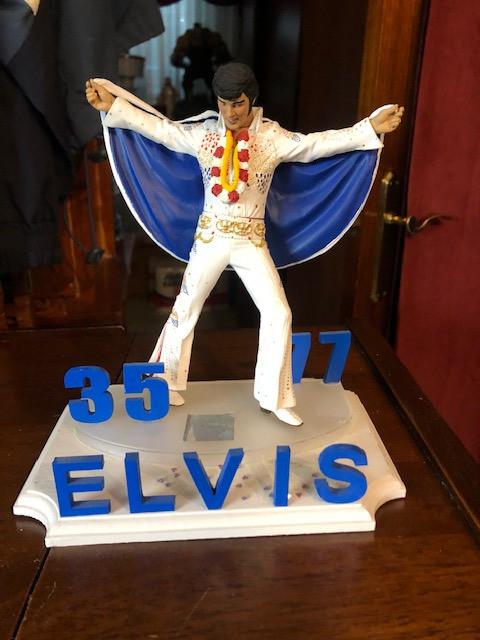 RARE ELVIS FIGURE ON HANDMADE STAND! in Arts & Collectibles in Mississauga / Peel Region - Image 2