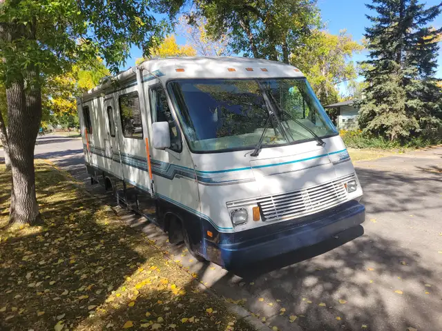 1990 mallard 29 ft class A motorhome in RVs & Motorhomes in Calgary - Image 11