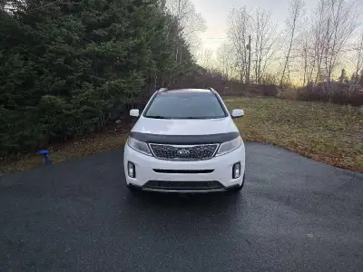 8-inch touchscreen navigation system with UVO eServices, Infinity® Surround Sound Audio System (10 s...