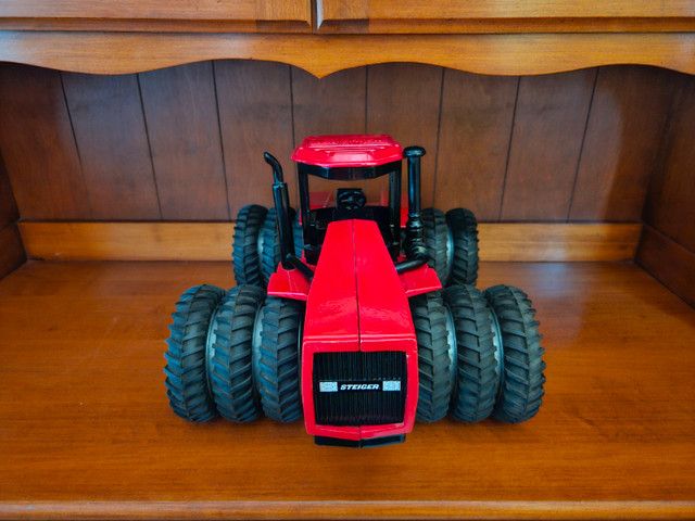 Ertl scale models 1/16 case ih steiger 9370 farm toy tractor in Toys & Games in Regina - Image 3