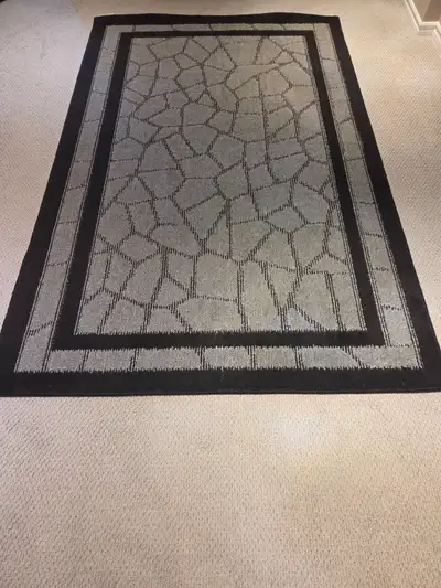 Black and grey 5 x 8 rug, View more