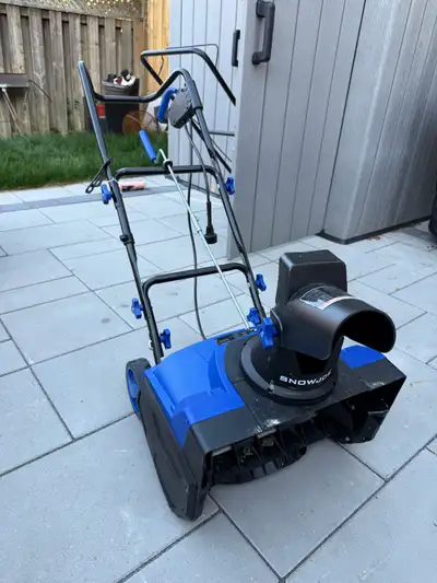 Snow Joe snowblower 16 inches , View more