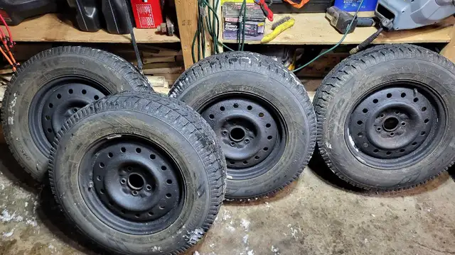 Winter Tires on Steel Rims - 225/70R16 in Tires & Rims in Petawawa - Image 2