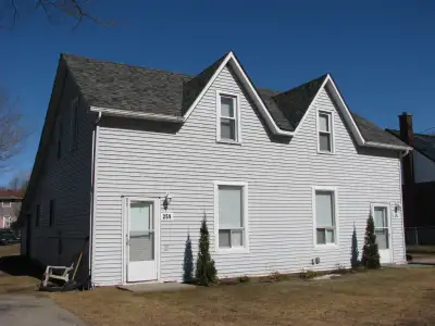 Selection of furnished rooms available in central Kincardine near the beach, trails, and downtown. F...