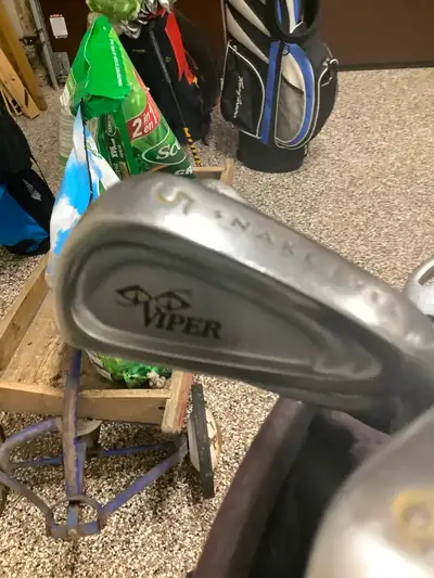 Lady’s golf clubs….set of lady’s irons.. lite flex steel shafrs, View more