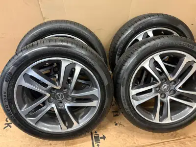 No E-Transfer No Holding 1 Tire needs to be replaced. 4 Accura MDX OEM Alloy Rims with TPMS Sensors...