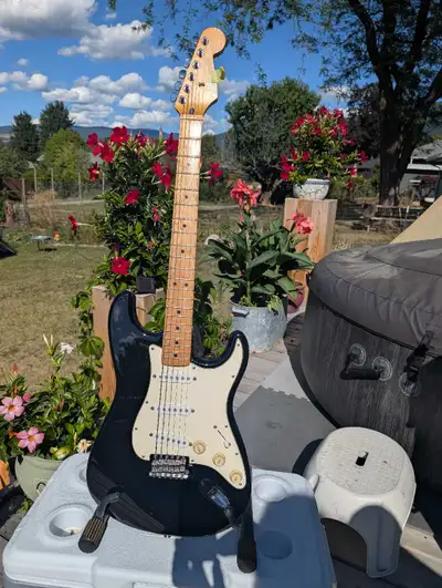 1995 Fender Stratocaster MIM, View more