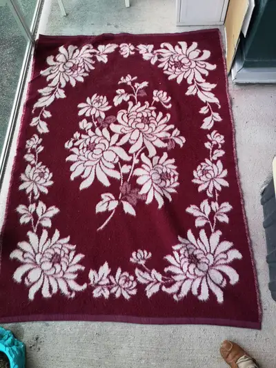 5 Rugs for a home, View more