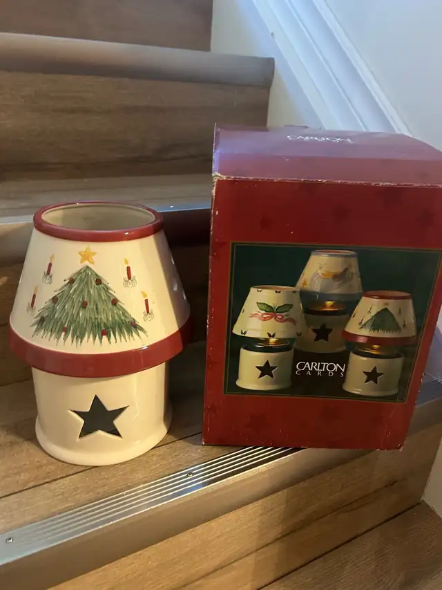 Christmas Candle Lantern  in Holiday, Event & Seasonal in Strathcona County - Image 3