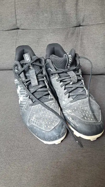 Under Armour Baseball Cleats, size 9. Used for one season. From a smoke and pet free home. Pick up o...