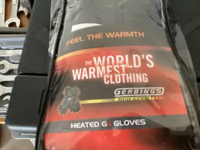 Keep your hands toasty on those cold rides with these Gerbing's G3 heated motorcycle gloves! These g...