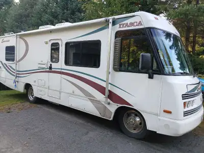 Sunrise Xtaca 1994 30 pieds, parfait pour Escapade ,économiques et familiale. Toutes équipés plaisan...