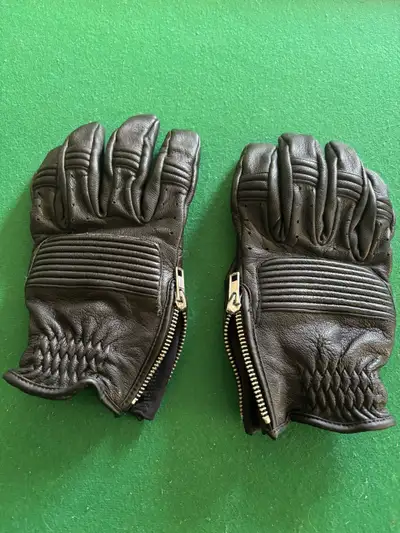 M1 Moto 508 leather motorcycle gloves by Bikes and Beards, View more