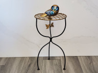 Small Vintage Metal Accent Table/Plant Stand