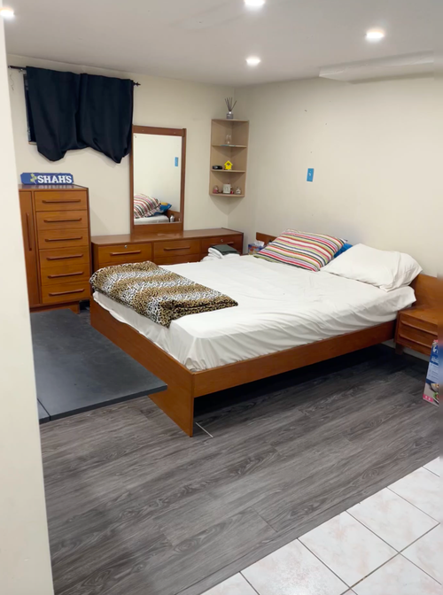 FURNISHED BACHELOR BASEMENT APARTMENT AVAILABLE IN SCARBOROUGH One Furnished studio basement apartme...