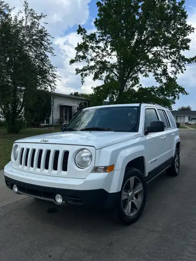 Selling my 2017 Jeep Patriot High altitude 4 wheel drive. Alberta Active status. Original Owner and...