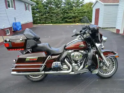 2011 Harley Davidson ultra excellent shape, All service records.