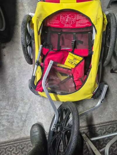 Remorque vélo double Chariot 150$ / Double Bike Trailer $150, View more