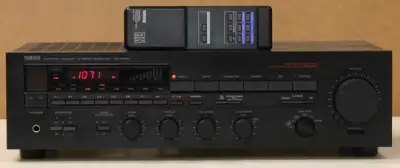 Vintage (1987) Yamaha RX 500U Receiver w/Remote, View more