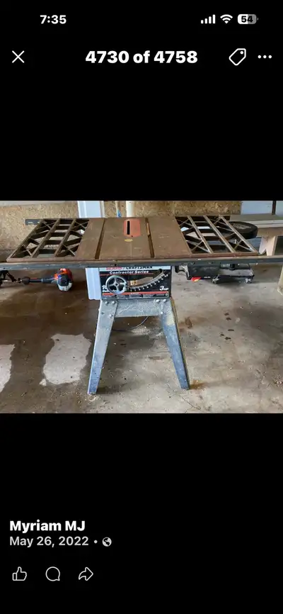 This is a used Craftsman Contractor Series table saw, equipped with a 3HP motor, perfect for various...
