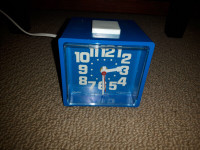 Westclox Cube Drowse Dialite Blue Alarm Clock(Mint condition)