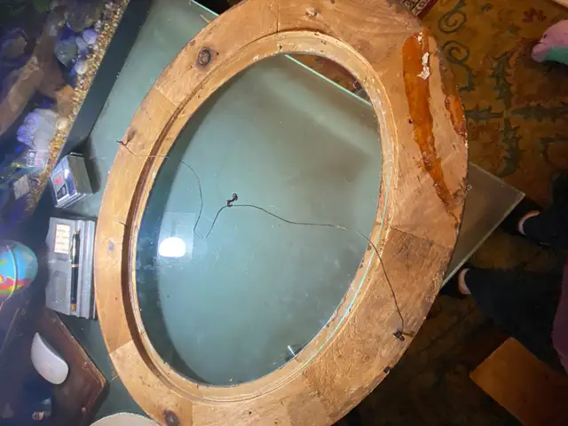 Antique Brown Frame Oval Wood Bubble Glass Carved Convex Ornate in Arts & Collectibles in Vancouver - Image 10