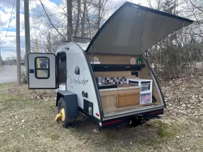 2020 Braxton Creek Bushwhacker teardrop trailer purchased new in 2021 only one owner. Well cared for...