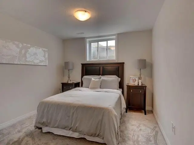 ROOM 4 RENT - FANSHAWE COLLEGE - ST THOMAS- APPRIL 1st