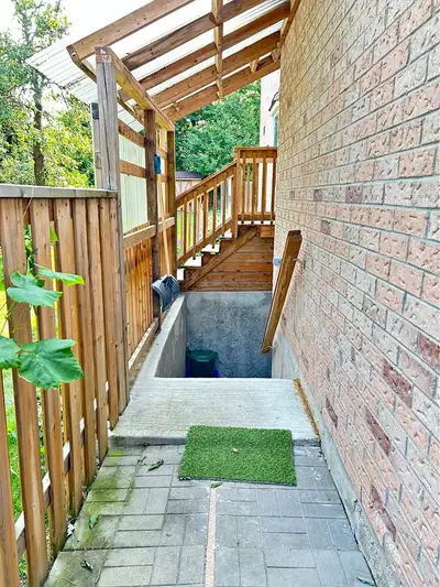 1BR+DEN+1W BASEMENT FOR RENT IN CENTRAL AJAX