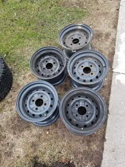 Factory kubota side by side rims From a 900 But should fit the 850 as well 5 total 100 for the lot O...