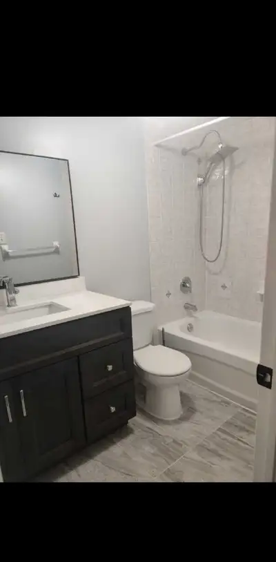 A bright, cozy, and well-maintained 2-bedroom plus den, 1-bathroom basement apartment offering appro...
