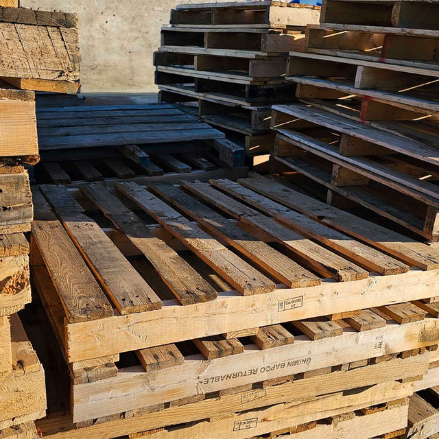 Used Pallets - OUT OF STOCK in Other in Calgary - Image 2