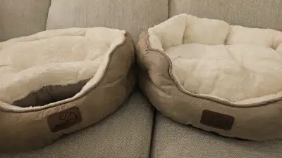 2 small - BEDSURE COMFY PET - AVAILABLE, View more