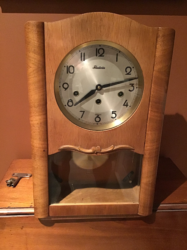 Antique Forestville Wall Clock in Arts & Collectibles in Oakville / Halton Region