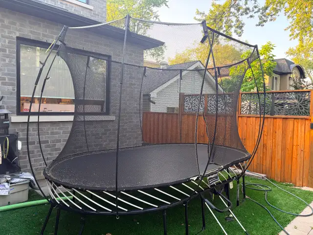 Springfree Trampoline