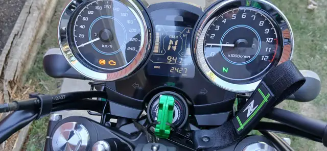 BRAND NEW 2023 KAWASAKI Z650RS FOR SALE WITH TONS OF EXTRAS!!! in Sport Bikes in Edmonton - Image 27