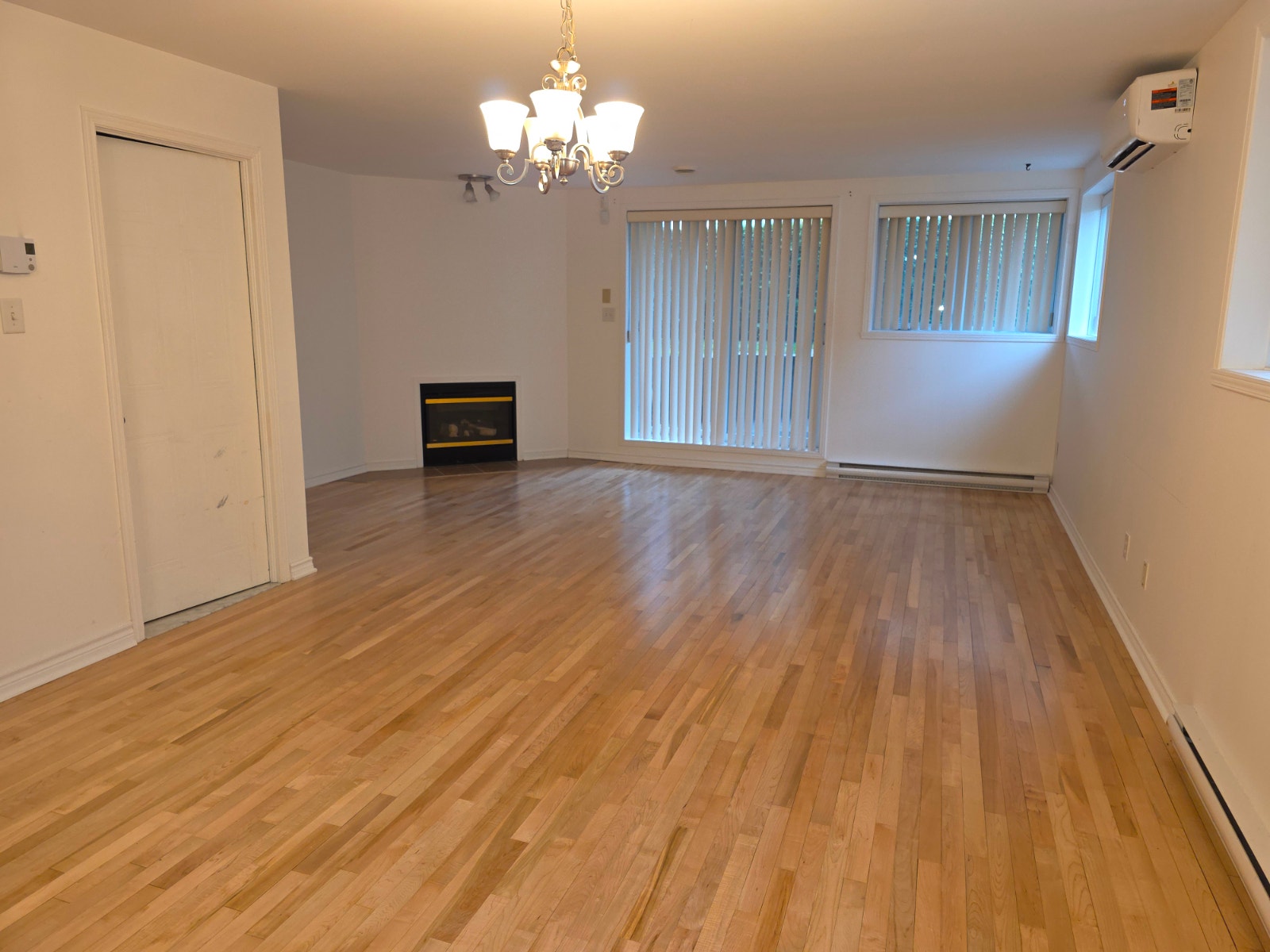 Condo 4 1/2 à louer - Brossard - Dix30 — photo 3