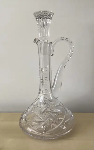 PRICE DROP! VTG Heavy Cut Crystal Pinwheel Whiskey Wine Decanter, View more
