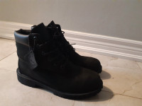 All black timberlands size 7.5