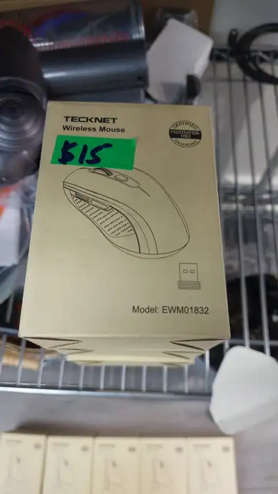This TeckNet Wireless Mouse (Model EWM01832) is brand new in its original packaging, offering reliab...