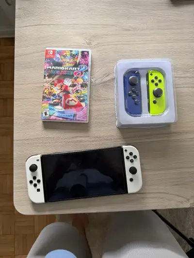 Hi, I am selling switch oled. There is no issues or scratches with it, I just don’t use it. It comes...
