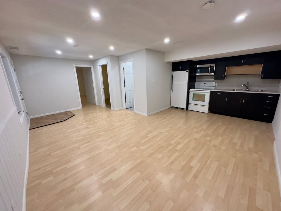 Basement for Rent In Bradford 2