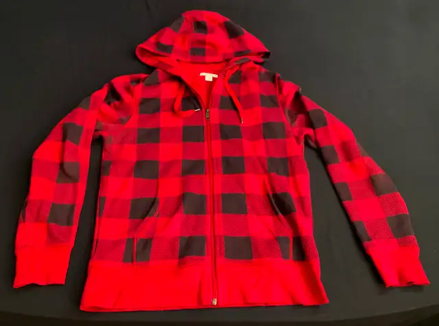 Red and Black Plaid Hoodie in Men's in Hamilton - Image 7